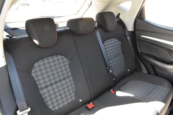 2025 Mg Mg Zs