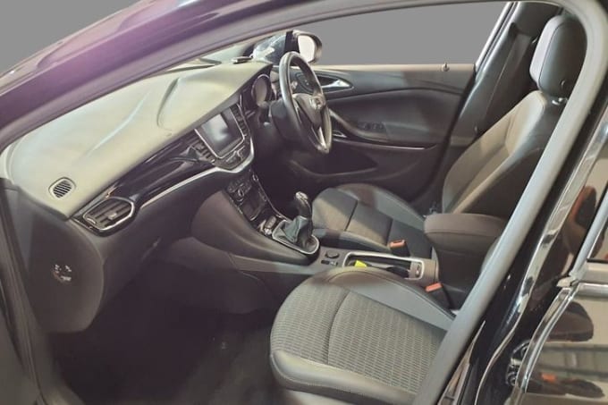 2025 Vauxhall Astra