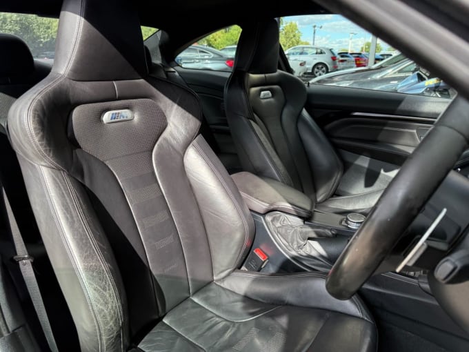 2025 BMW M4