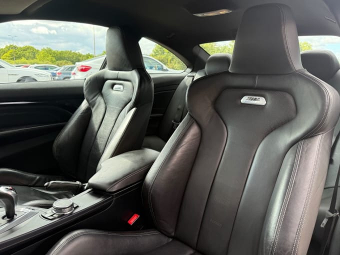 2025 BMW M4