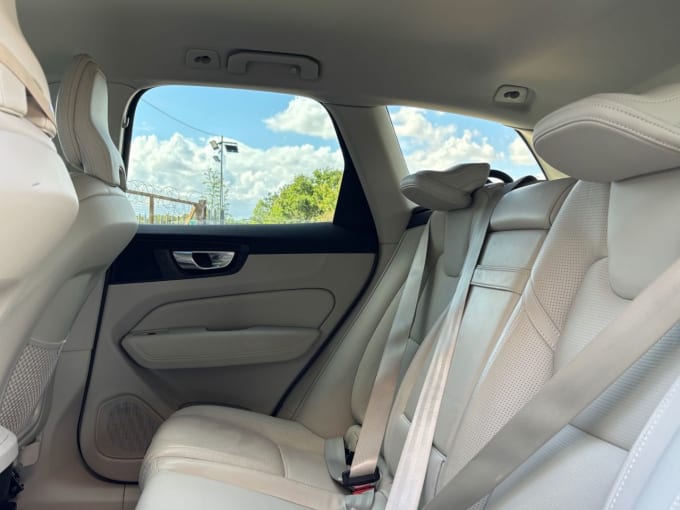 2025 Volvo Xc60