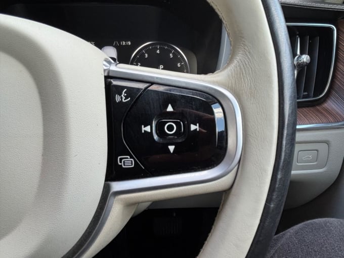 2025 Volvo Xc60