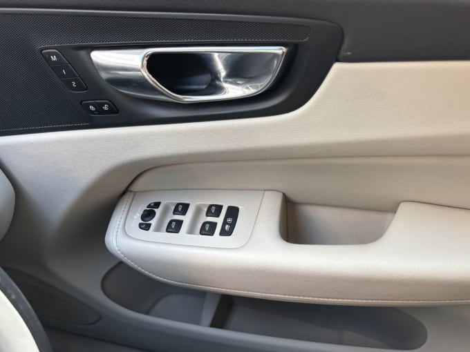 2025 Volvo Xc60