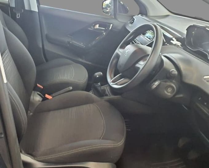 2025 Peugeot 208