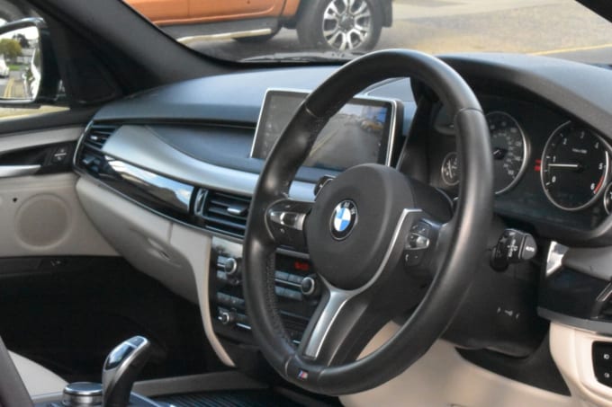 2025 BMW X5