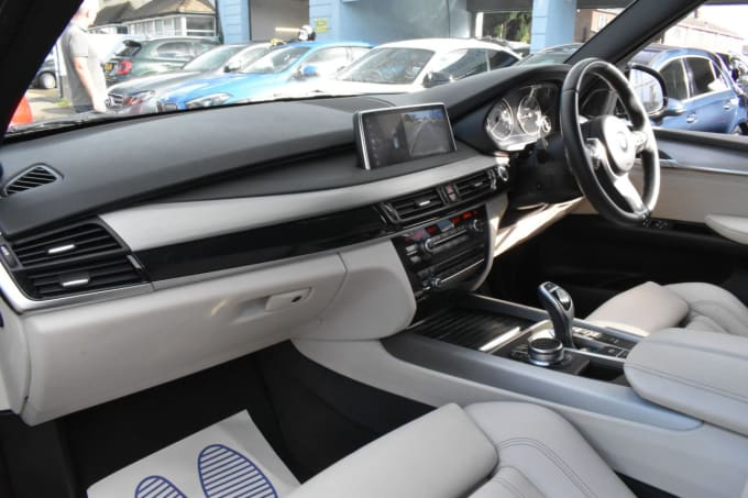 2025 BMW X5
