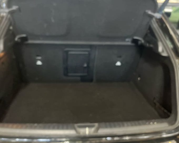 2025 Mercedes-benz 180