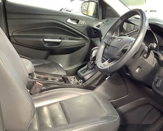 2025 Ford Kuga