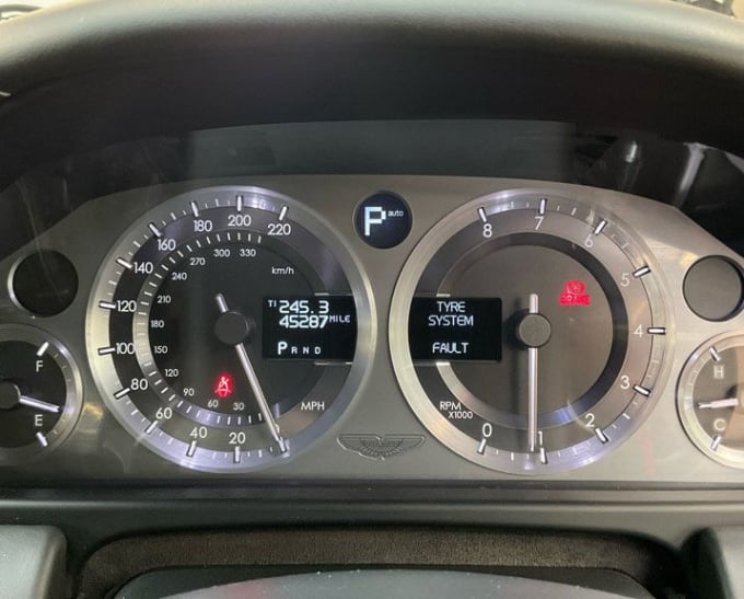 2025 Aston Martin Db9