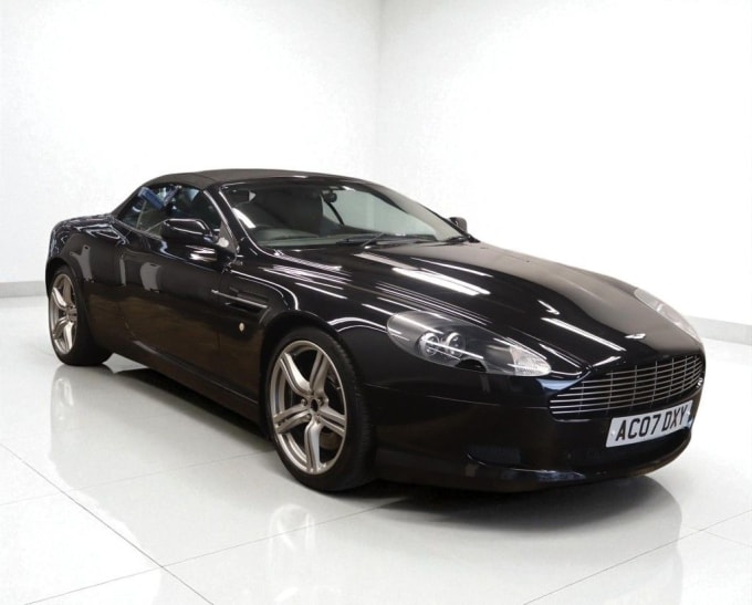2025 Aston Martin Db9