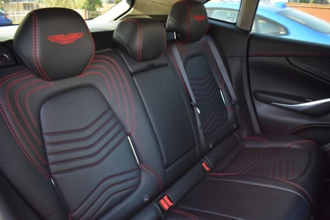 2025 Aston Martin Dbx