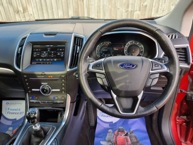 2016 Ford Edge