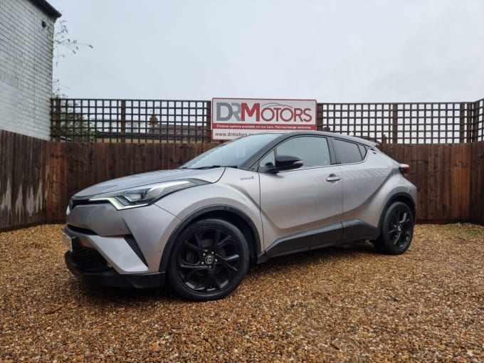 2025 Toyota C-hr