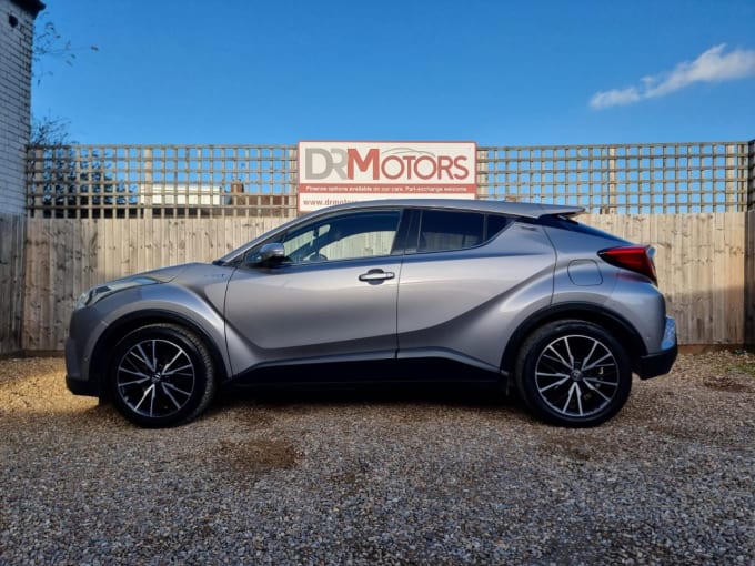 2025 Toyota C-hr