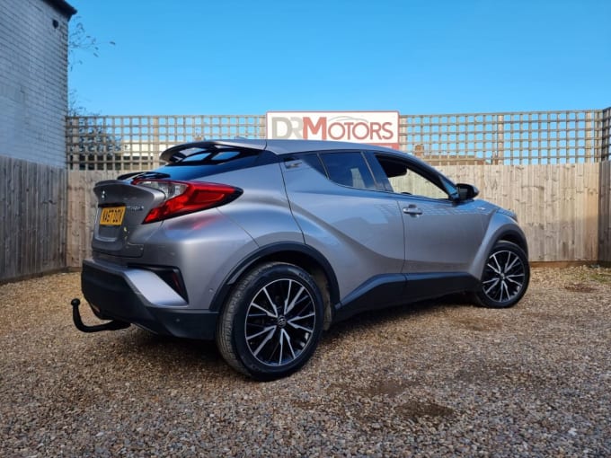 2025 Toyota C-hr