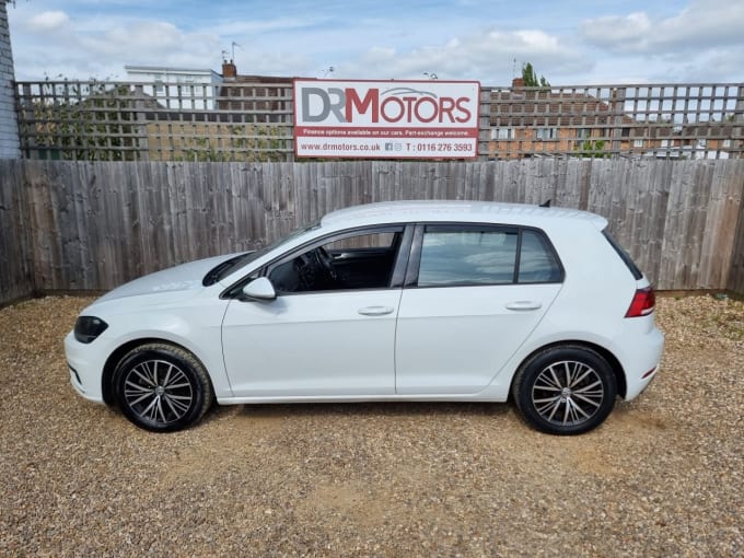 2025 Volkswagen Golf