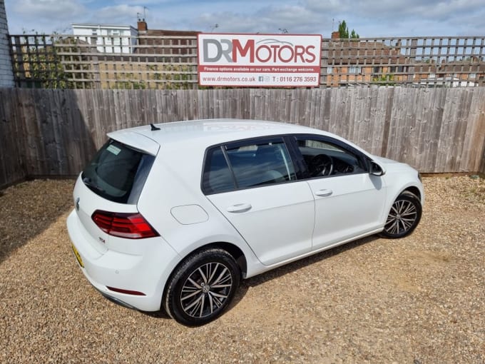 2025 Volkswagen Golf