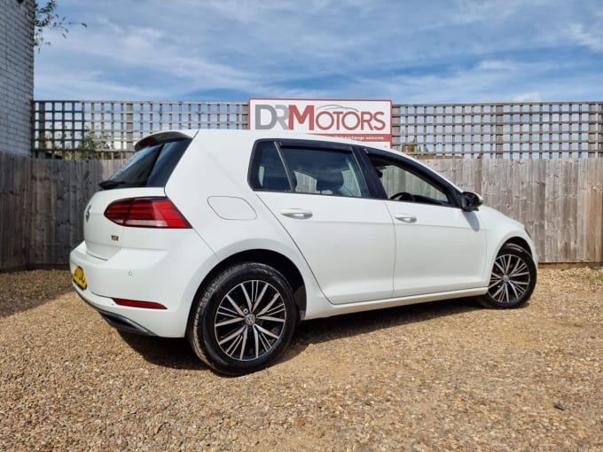 2025 Volkswagen Golf