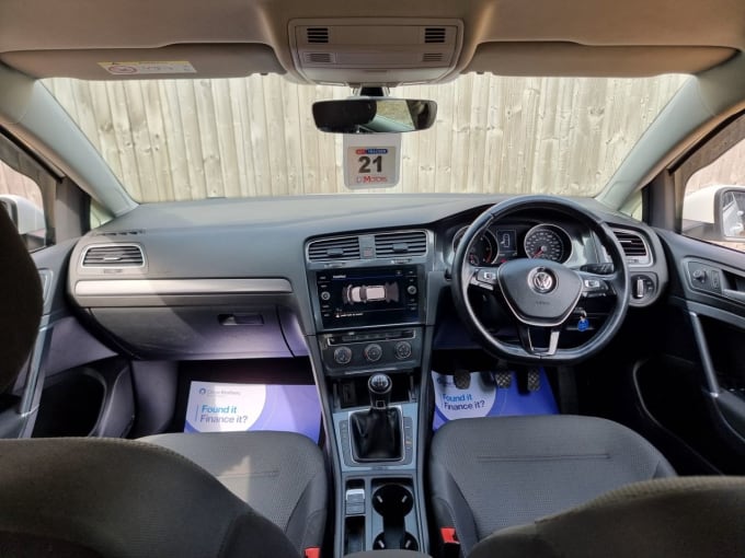 2025 Volkswagen Golf