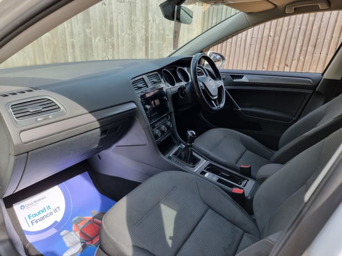 2025 Volkswagen Golf