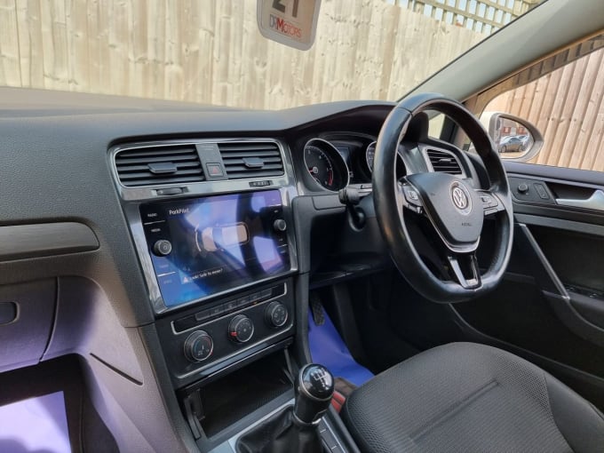 2025 Volkswagen Golf