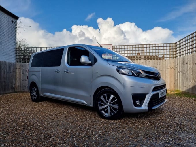 2025 Toyota Proace Verso