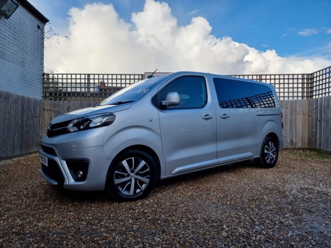 2025 Toyota Proace Verso