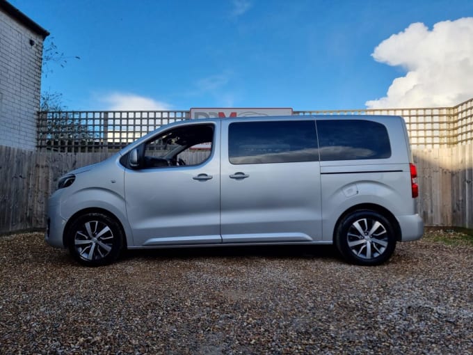 2025 Toyota Proace Verso