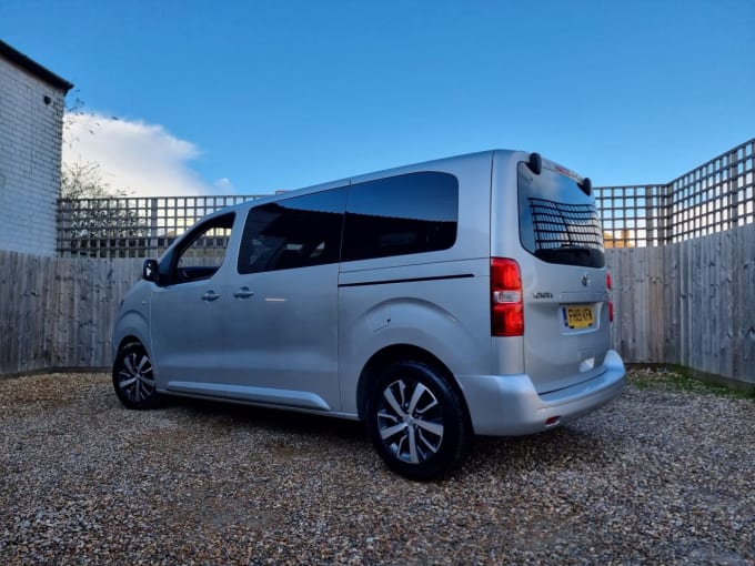 2025 Toyota Proace Verso