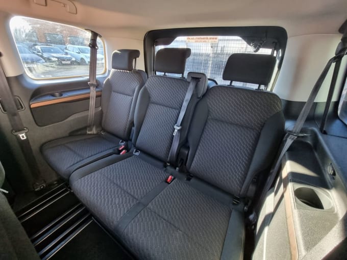 2025 Toyota Proace Verso