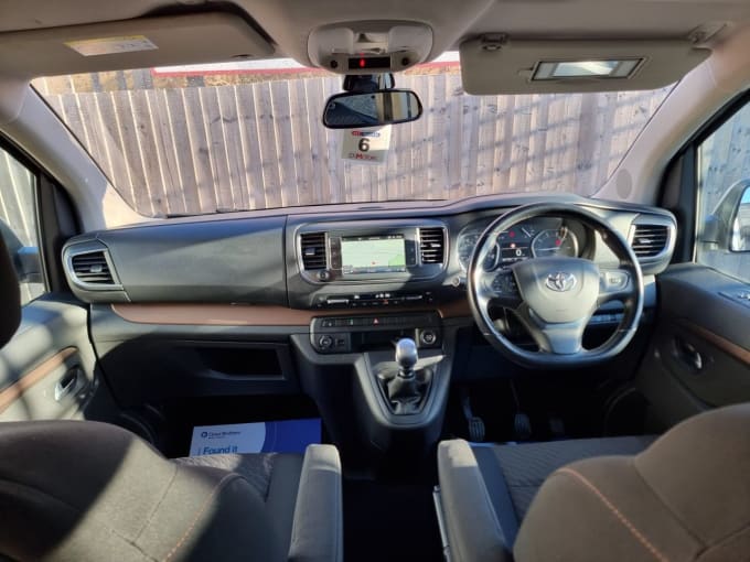 2025 Toyota Proace Verso