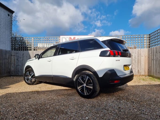 2025 Peugeot 5008