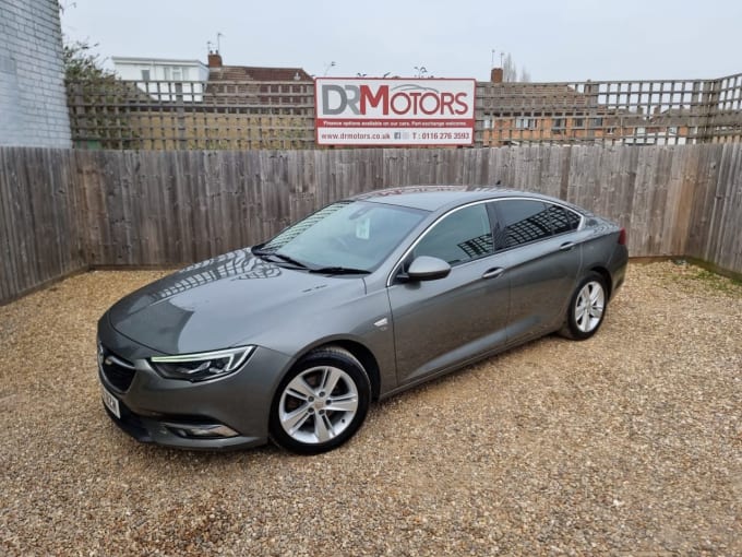 2025 Vauxhall Insignia