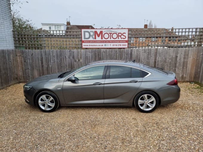 2025 Vauxhall Insignia