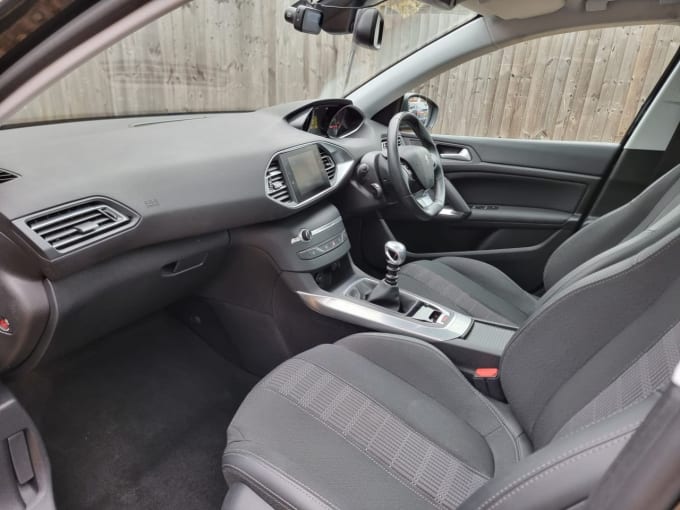2025 Peugeot 308