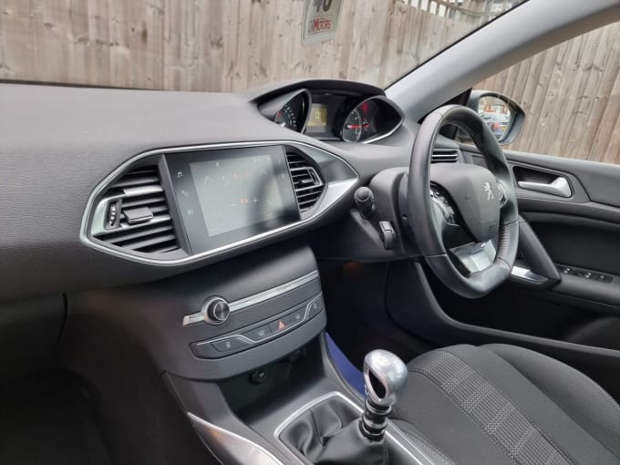 2025 Peugeot 308