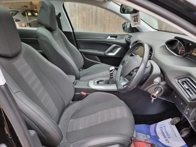 2025 Peugeot 308