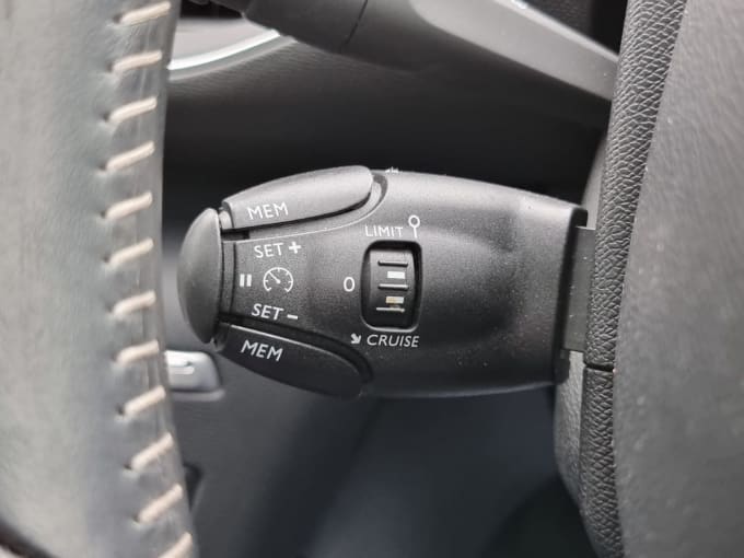 2025 Peugeot 308