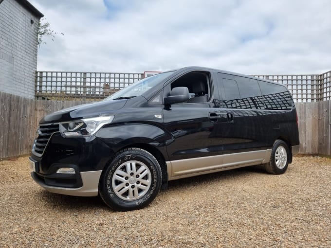 2025 Hyundai I800