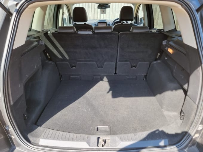 2025 Ford Kuga
