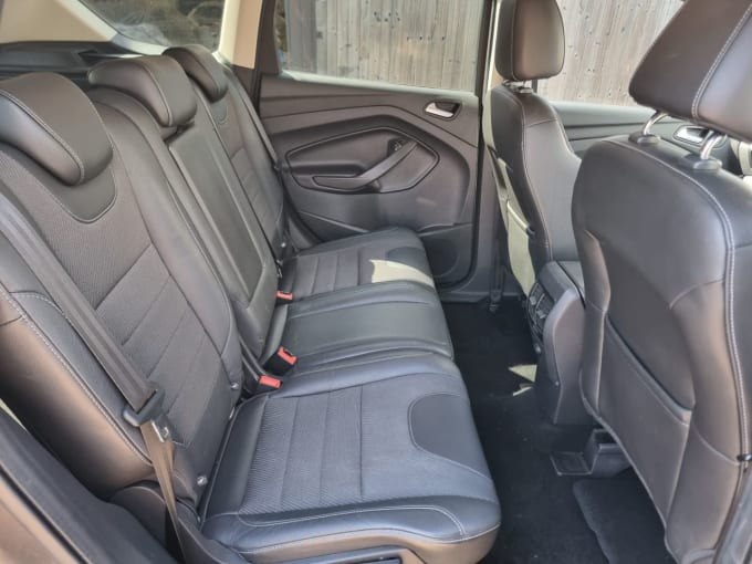 2025 Ford Kuga