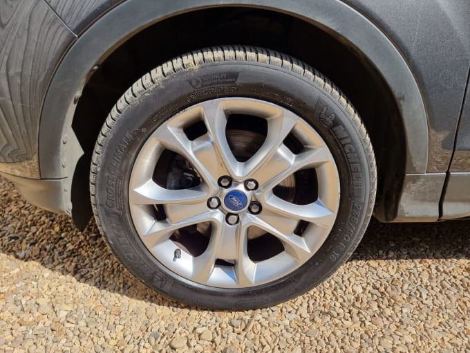 2025 Ford Kuga