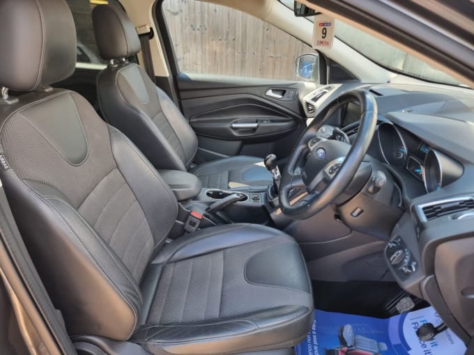 2025 Ford Kuga