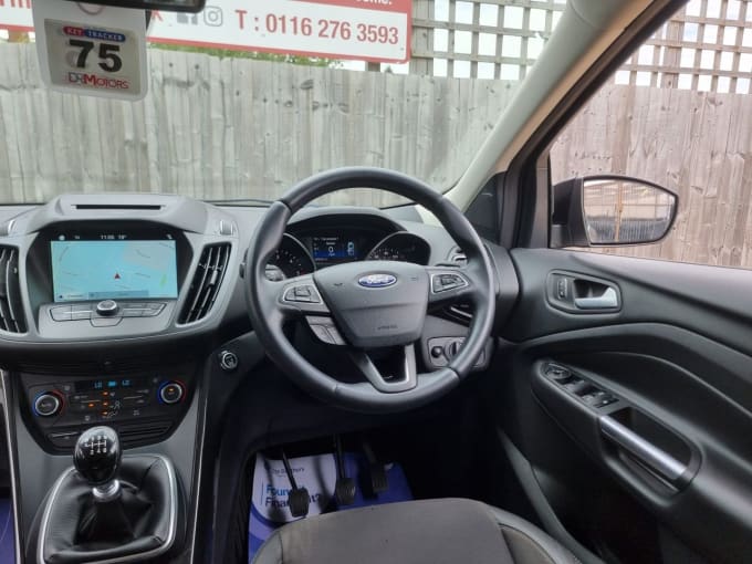 2025 Ford Kuga