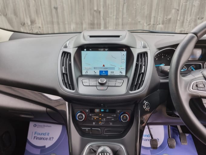 2025 Ford Kuga
