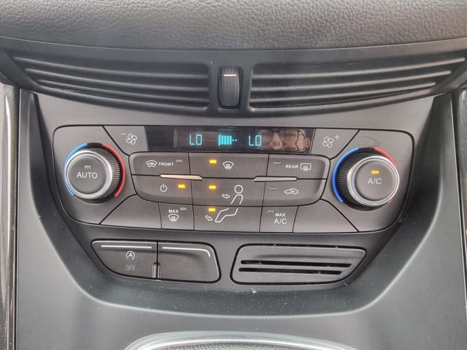 2025 Ford Kuga
