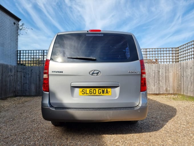 2025 Hyundai I800