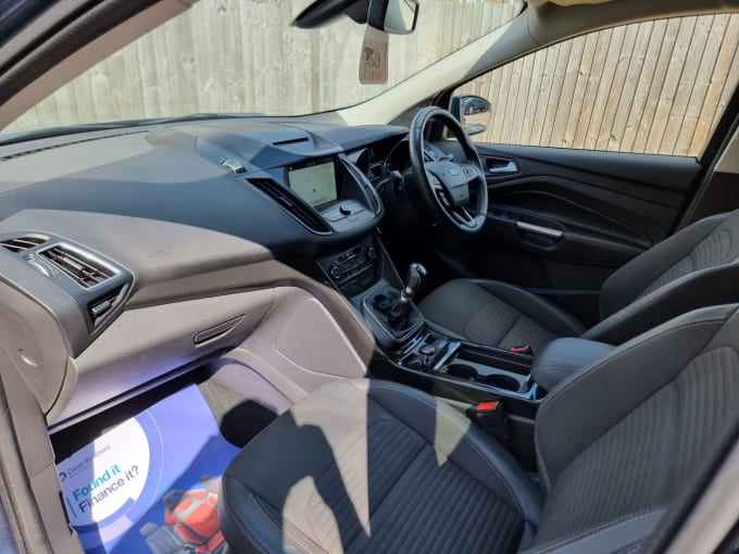 2025 Ford Kuga