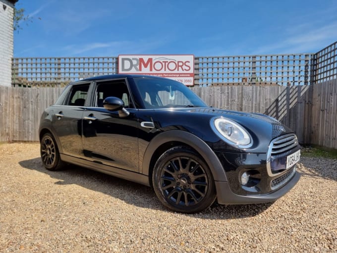 2025 Mini Hatch