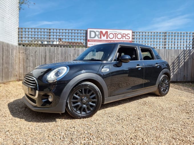 2025 Mini Hatch